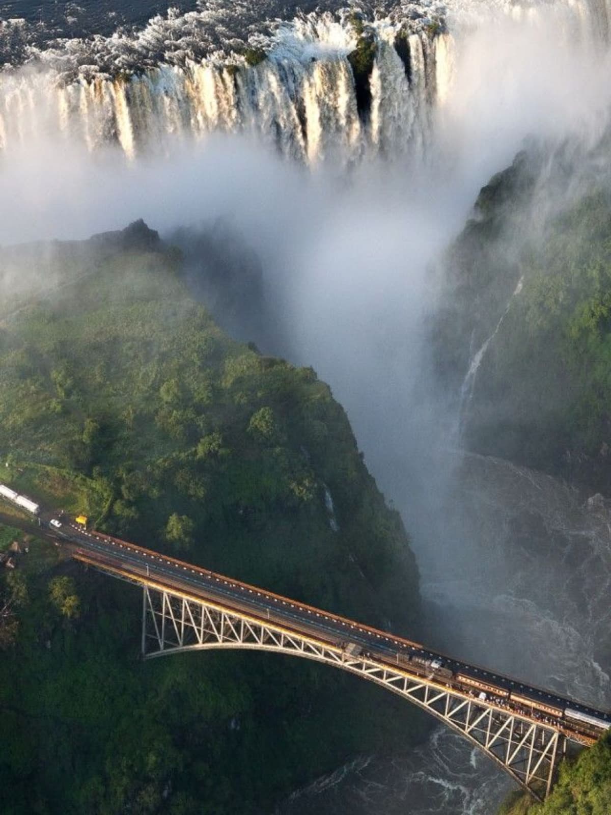 Great Zimbabwe travel guide for LadyBird Shuttle Services