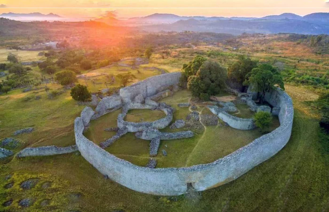 Great Zimbabwe travel guide for LadyBird Shuttle Services